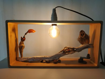 Lampe rectangle en bois et graines – Image 2