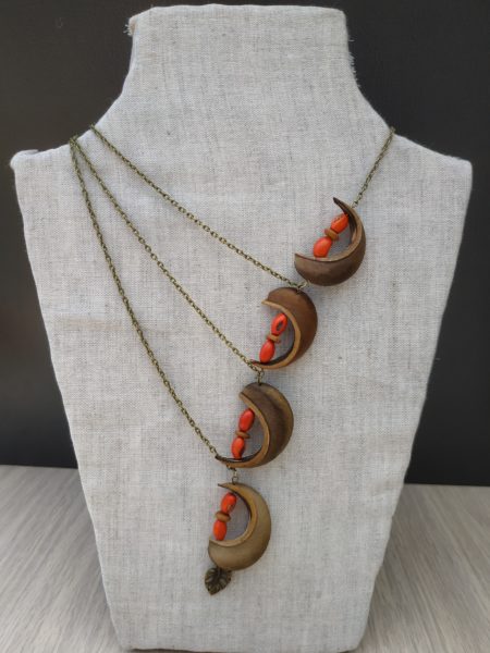 Collier sablier coque