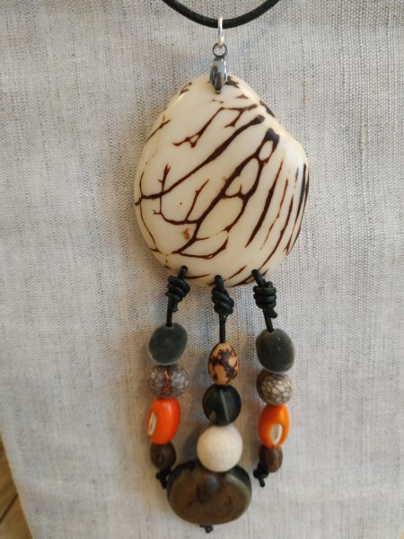 Collier tagua et graines pendantes – Image 2