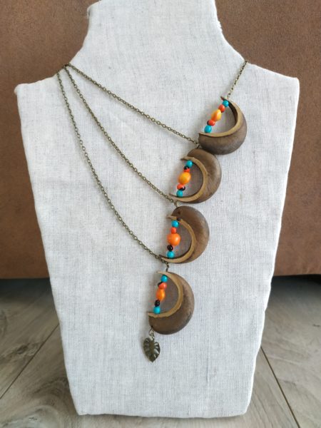 Collier sablier coque ensoleillé