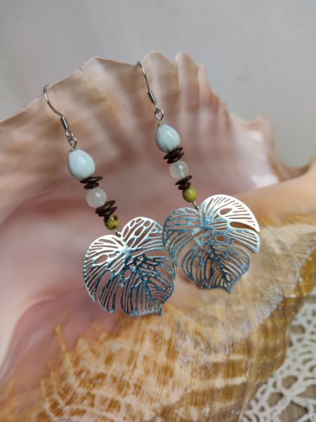 Boucles d'oreilles larme de job monstera