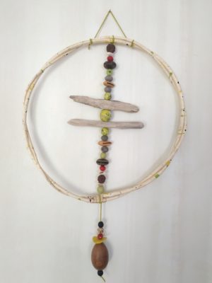 Déco murale bois flotté et graines cercle